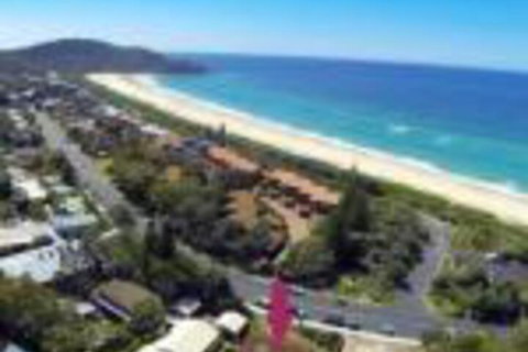 BARRELS At BOOMERANG - Accommodation Broome 0