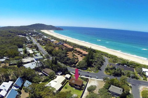 BARRELS At BOOMERANG - Accommodation Broome 4