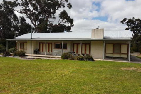 Classic Retreat - Accommodation Broome 0