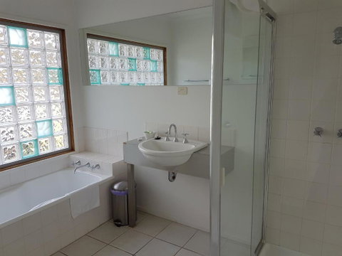 Classic Retreat - Accommodation Broome 3