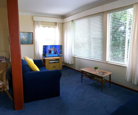 Lorikeet Retreat 11 Hodgson Street - Accommodation Broome 5