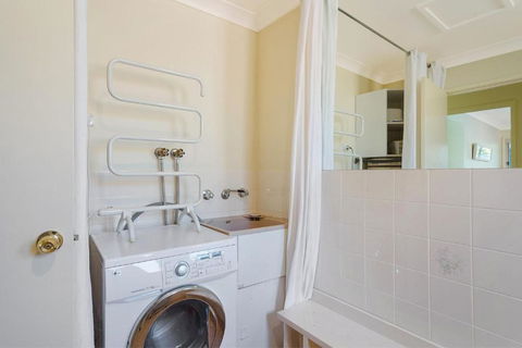 Beach Breakers Apartment Stunning Views - Accommodation Broome 4