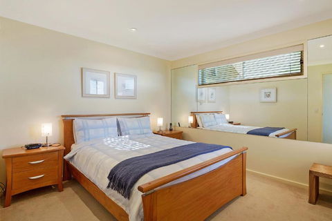 Beach Breakers Apartment Stunning Views - Accommodation Broome 2