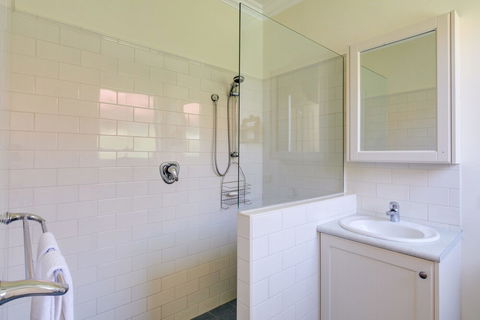 Fleetwood - Accommodation Broome 0