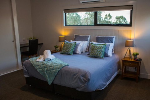 Pomonal Estate Mt. Cassell Villa - Accommodation Broome 2