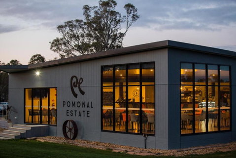 Pomonal Estate Mt. Cassell Villa - Accommodation Broome 4