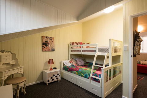 Land Of Lost Treasure - Accommodation Broome 2