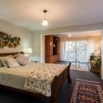 Land Of Lost Treasure - Accommodation Broome 0