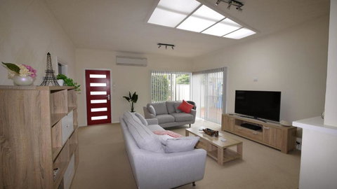 Position On Alexander - Accommodation Broome 1