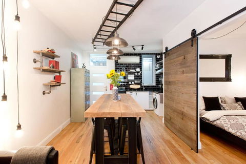 Industrial Central Apartment Shop 8 - Accommodation Broome 2