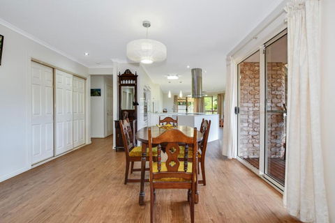 Perfect Family Escape In Mountain Creek - Accommodation Broome 4