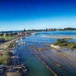 Fairholme 5 Opposite Lake - Accommodation Broome 0