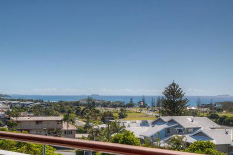 Coffs Jetty Beach House - Accommodation Broome 1