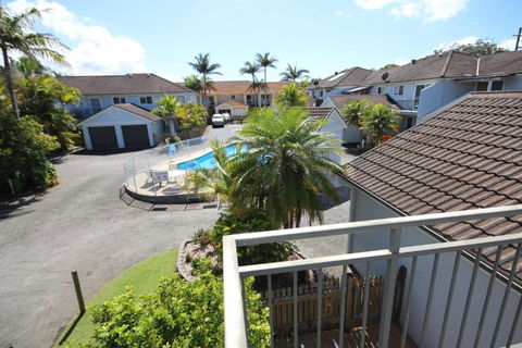 Paradise Waters No. 19 - Accommodation Broome 1