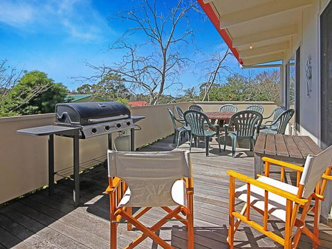REST ASHORE At MOLLYMOOK - Accommodation Broome 4