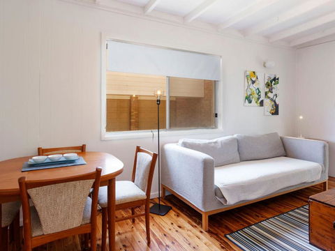 Enjoy The Soothing Sea Breeze - Accommodation Broome 5