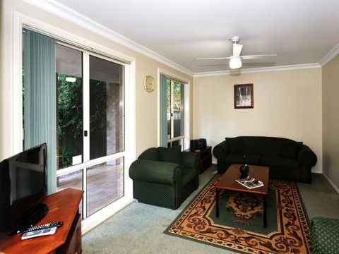 Four Bedroom Quality Townhouse - Accommodation Broome 4