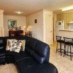 Modern 3 Bedroom Townhouse - Accommodation Broome 0
