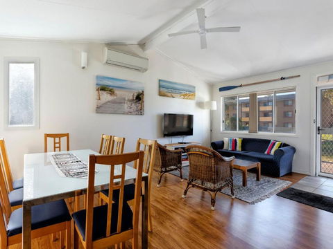 Surfs Up - Accommodation Broome 3