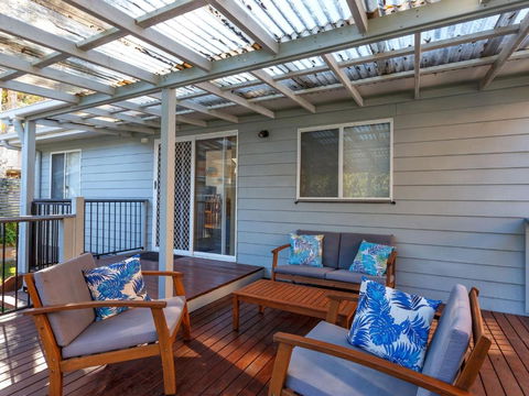Surfs Up - Accommodation Broome 2