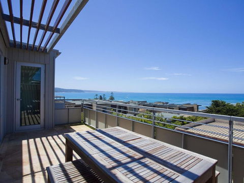 POINT GREY APARTMENT 14 The Point - Accommodation Broome 1