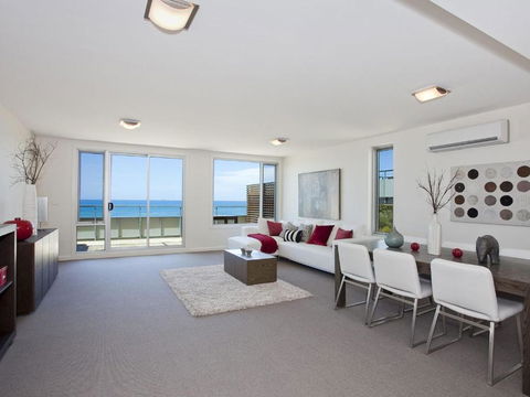 POINT GREY APARTMENT 14 The Point - Accommodation Broome 4