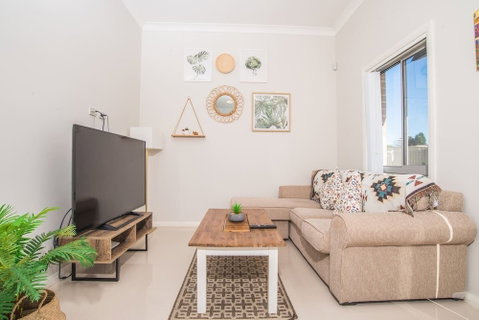 Peaceful 2kingbed Rootyhill Townhouse Near Station - Accommodation Broome 5