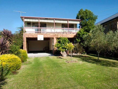 FAMILY GETAWAY DROMANA - Accommodation Broome 4