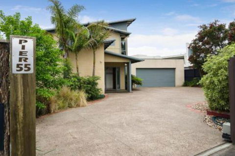 PIER 55 DROMANA... - Accommodation Broome 5