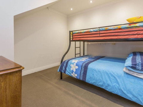 SEA GRANGE MORNINGTON - Accommodation Broome 2