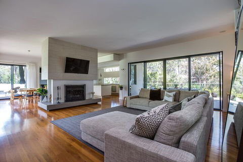 Kalina Retreat Tennis & Pool - Accommodation Broome 4