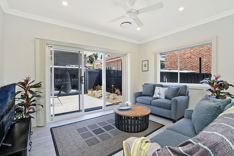 Accommodation Hunter - Adams St Maitland - Accommodation Broome 4