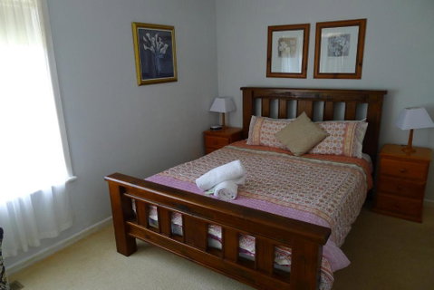 BEACHPOINT COTTAGE - Accommodation Broome 4