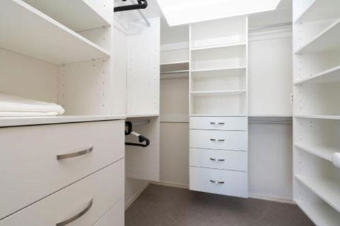 VIEWS FOREVER INVERLOCH - Accommodation Broome 7