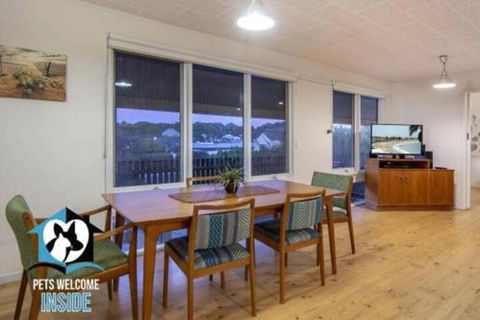 Retro Groovy Pad Pt Elliot - Accommodation Broome 2