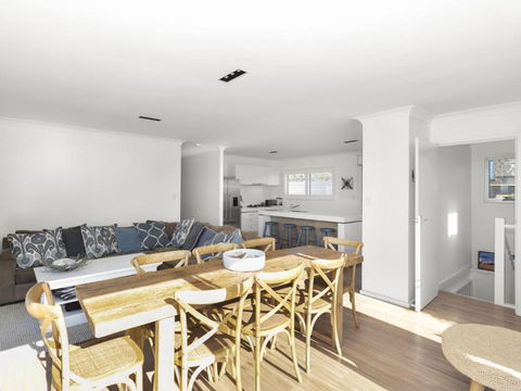 Sunseeker Drive 5 Bawley Point - Accommodation Broome 5
