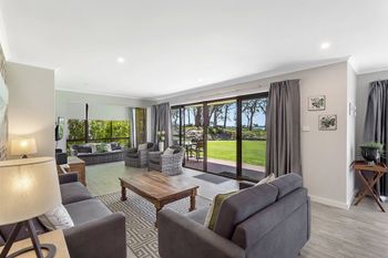 Bay Parklands Unit 19 / 2 Gowrie Avenue - Accommodation Broome 0
