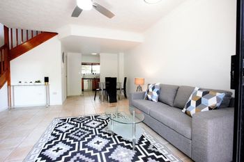 Via Veneto 3 Bedroom Private Home - Accommodation Broome 3