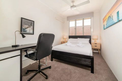 Peaceful 3 Bedroom Apartment In Ascot - Accommodation Broome 7