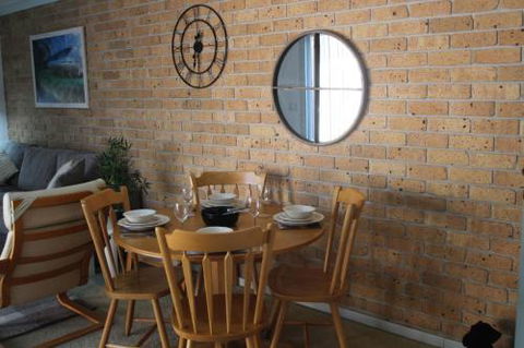 KENTIA - Accommodation Broome 2