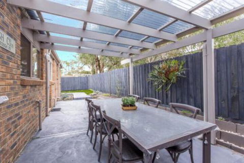 PERFECT On PYMBLE AVE - Accommodation Broome 6