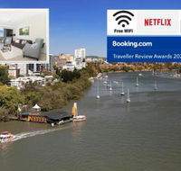Amazing River View 3 Bedroom Apartment Brisbane CBD Netflix Fast Wifi Carpark