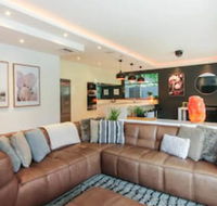 Spacious 2 Bedroom Apartment in Ascot With Large Private Garden - Accommodation Broome