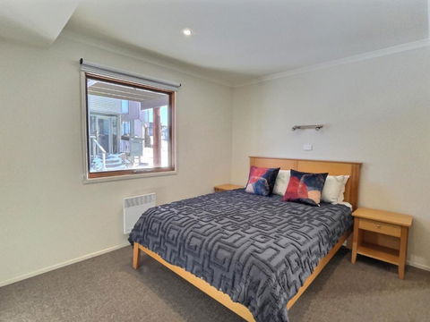 Vertical Limit - Accommodation Broome 6