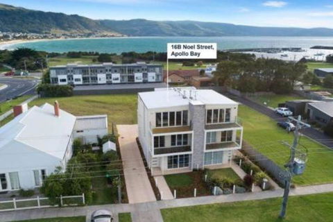 SEA NOOK Seconds From The Beach - Accommodation Broome 2