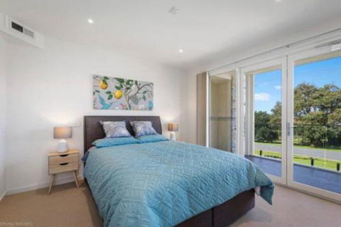 SEA NOOK Seconds From The Beach - Accommodation Broome 3