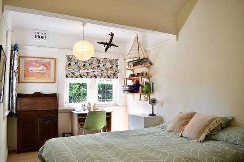 4 Bedroom Family Home With Stunning Harbour Views - Accommodation Broome 5