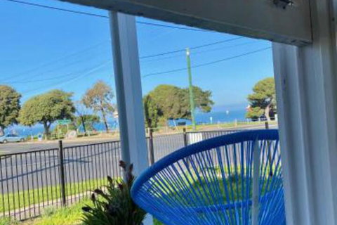 5 Bedroom Close To Beach & Moorpanyal Park - Accommodation Broome 6