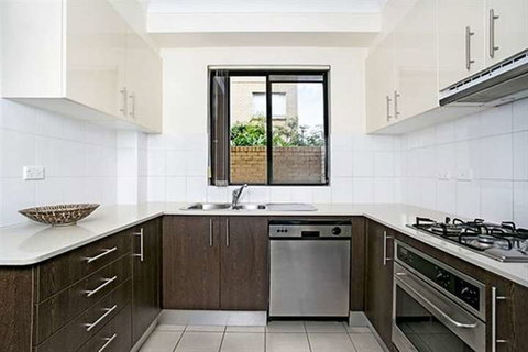 Walking Distance To Coogee Beach MOUNT - Accommodation Broome 6
