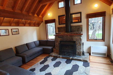 SNOWED INN Apartment - Accommodation Broome 3